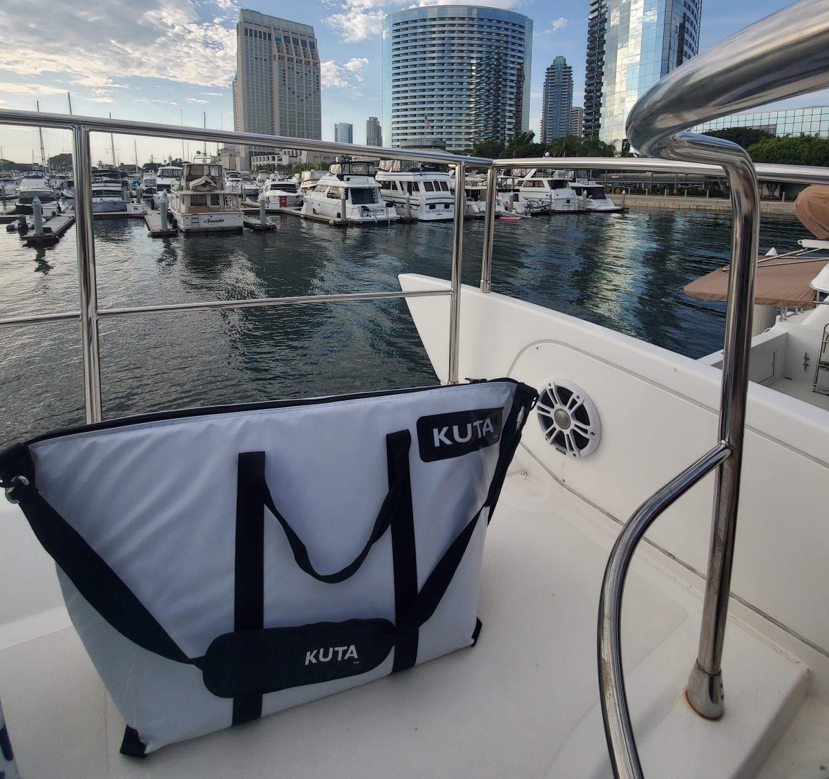 Offshore Fishing Cooler Alternatives: Choosing the Right Gear for Your Deck